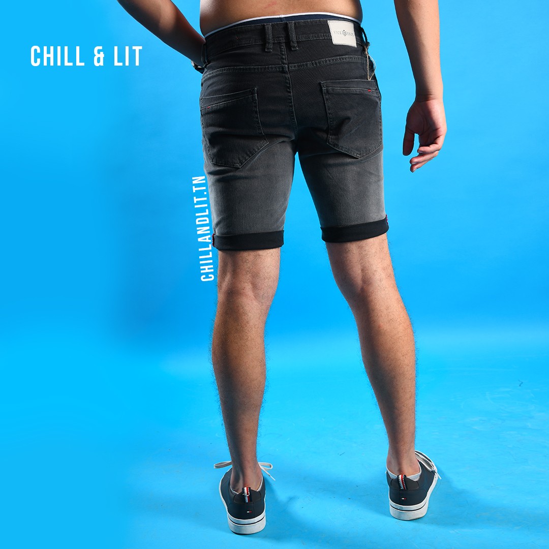 Slide  #4 short en jean noir pour homme retroussé