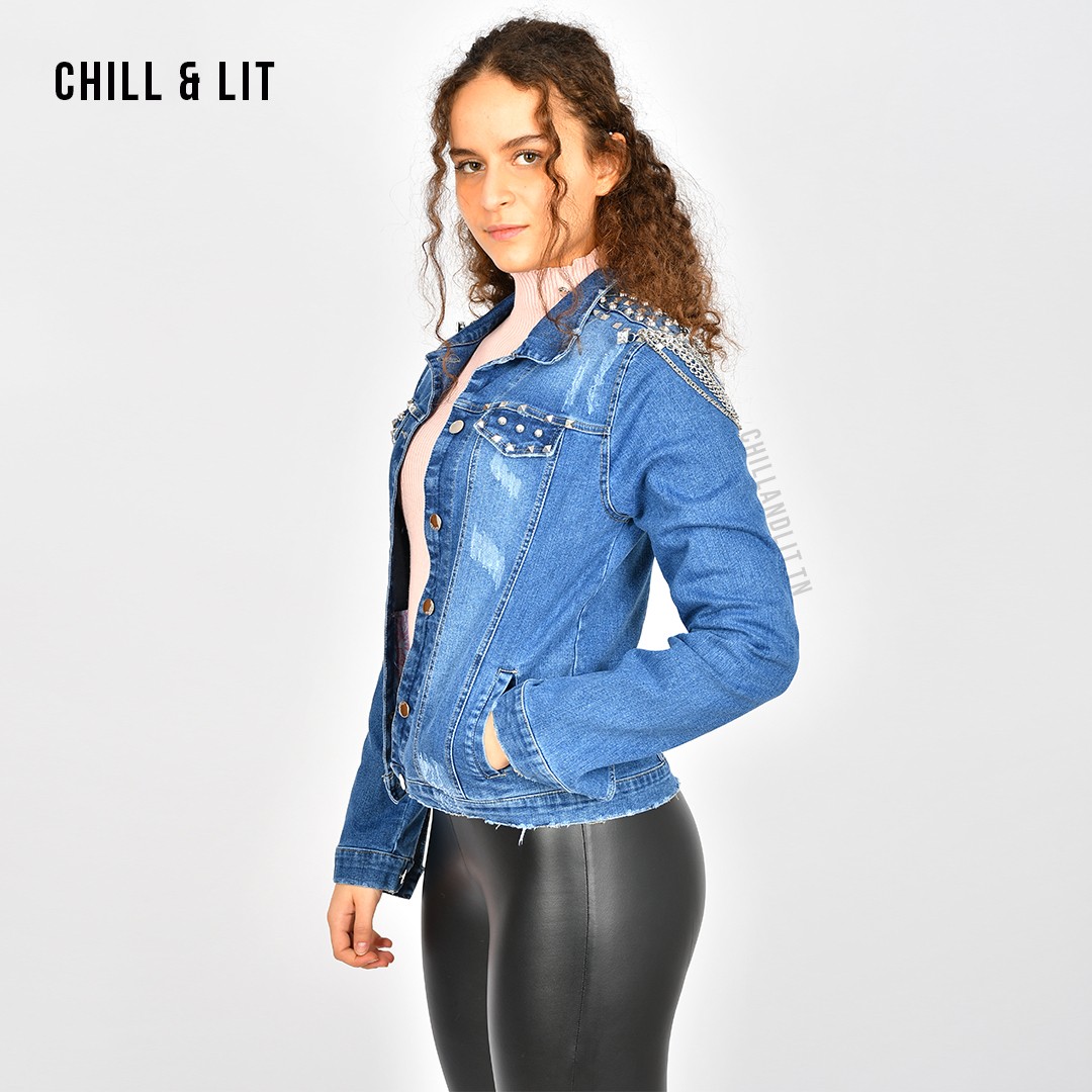 veste en jean cloutée