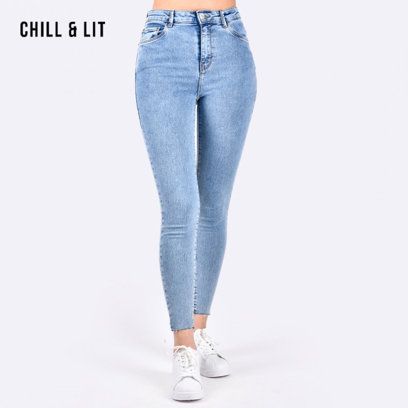 Jean Femme New Look – Skinny Blanchi – Taille 10 – Basse Taille – Occasion TBE